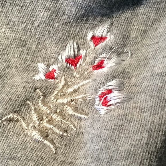 Lucky Brand Embroidered Pullover - Picture 7 of 7